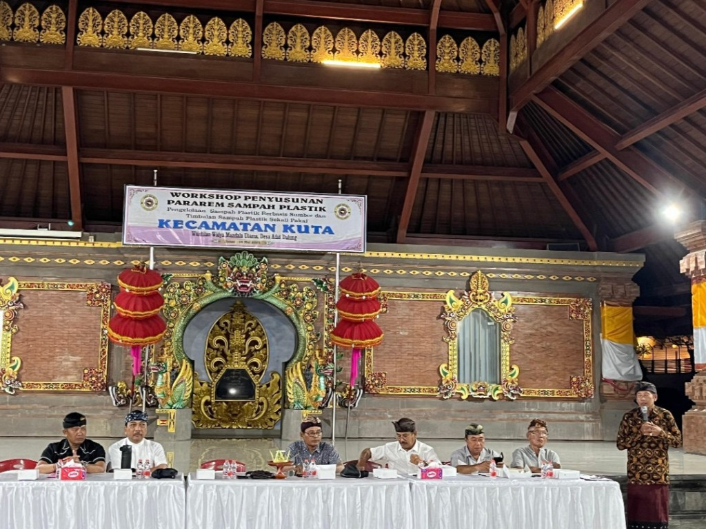 Kegiatan Rapat Koordinasi Perencanaan Pembangunan Kantor LPD Adat Dalung dan Harmonisasi Pararem oleh Desa Adat Dalung